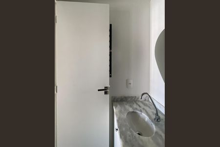 Apartamento para alugar com 29m², 1 quarto e sem vaga Apartamento para alugar com 29m², 1 quarto e sem vagaBanheiro da Suíte 1