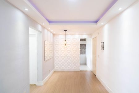 Sala de apartamento para alugar com 2 quartos, 45m² em Inhoaíba, Rio de Janeiro