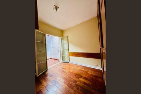 Casa à venda com 100m², 2 quartos e 2 vagas