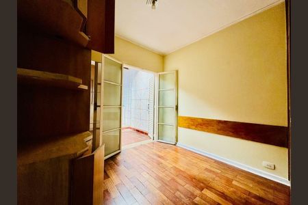 Casa à venda com 100m², 2 quartos e 2 vagas