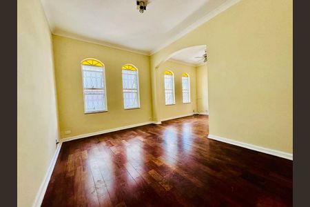 Casa à venda com 100m², 2 quartos e 2 vagas