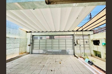 Casa à venda com 100m², 2 quartos e 2 vagas
