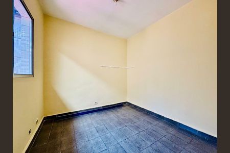 Casa à venda com 100m², 2 quartos e 2 vagas