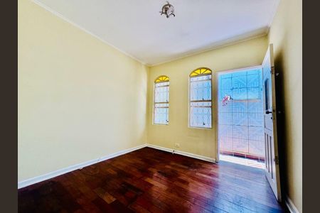 Casa à venda com 100m², 2 quartos e 2 vagas