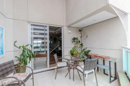 Apartamento à venda com 70m², 2 quartos e 2 vagas