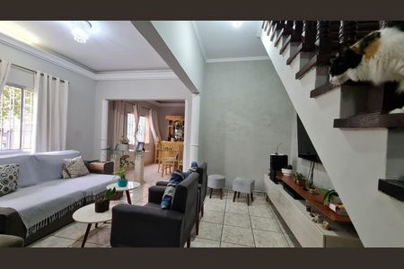 Casa à venda com 4 quartos, 300m² em Liberdade, São Paulo