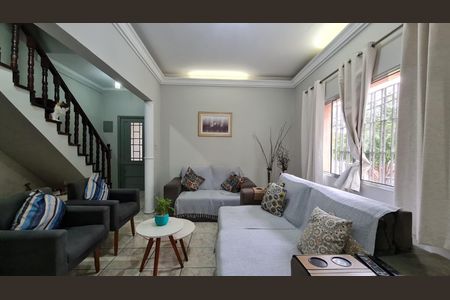 Casa à venda com 4 quartos, 300m² em Liberdade, São Paulo