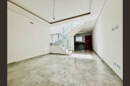 Casa à venda com 3 quartos, 116m² em Jardim Alzira, São Paulo