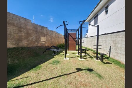 Casa de condomínio à venda com 136m², 3 quartos e 2 vagas