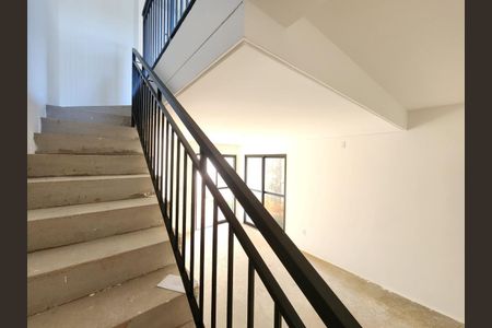 Casa de condomínio à venda com 136m², 3 quartos e 2 vagas