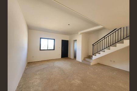 Casa de condomínio à venda com 136m², 3 quartos e 2 vagas