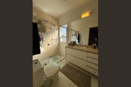 Casa de condomínio à venda com 120m², 3 quartos e 4 vagas