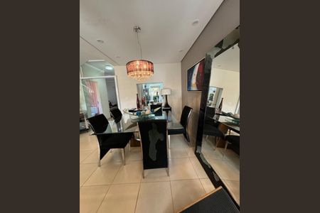 Casa de condomínio à venda com 120m², 3 quartos e 4 vagas