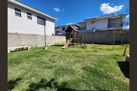 Casa de condomínio à venda com 111m², 2 quartos e 2 vagas