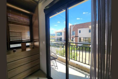 Casa de condomínio à venda com 111m², 2 quartos e 2 vagas