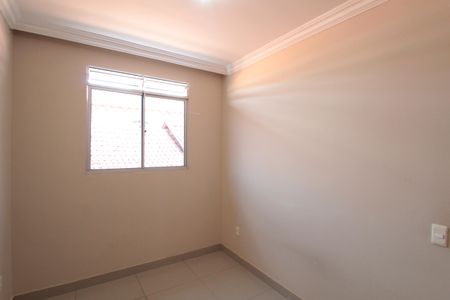Casa de condomínio à venda com 77m², 2 quartos e 1 vagaQuarto 2