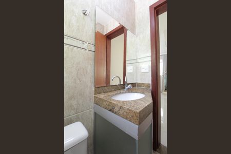 Casa de condomínio à venda com 77m², 2 quartos e 1 vagaLavabo