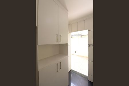 Casa de condomínio à venda com 77m², 2 quartos e 1 vagaCozinha