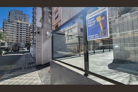 Apartamento para alugar com 57m², 1 quarto e 1 vaga Apartamento para alugar com 57m², 1 quarto e 1 vagaVista da Rua