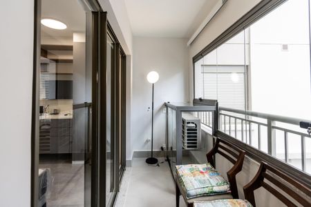 Studio para alugar com 25m², 1 quarto e sem vaga Studio para alugar com 25m², 1 quarto e sem vagaVaranda