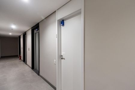 Studio para alugar com 25m², 1 quarto e sem vaga Studio para alugar com 25m², 1 quarto e sem vagaLockbox