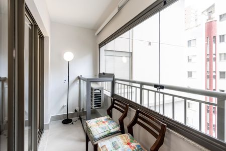 Varanda de kitnet/studio para alugar com 1 quarto, 25m² em Pompeia, São Paulo