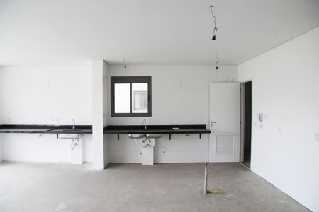 Apartamento à venda com 150m², 3 quartos e 3 vagasSala/Cozinha e Varanda integrada 