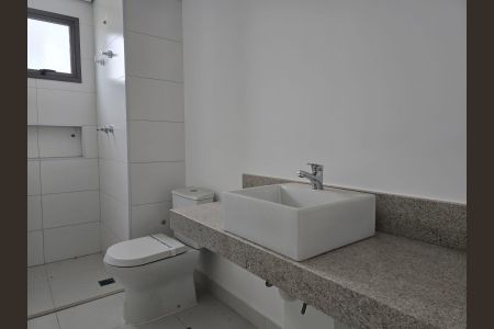 Apartamento à venda com 150m², 3 quartos e 3 vagas Apartamento à venda com 150m², 3 quartos e 3 vagasBanheiro da Suíte 1