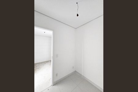 Apartamento à venda com 150m², 3 quartos e 3 vagas Apartamento à venda com 150m², 3 quartos e 3 vagasQuarto de Serviço