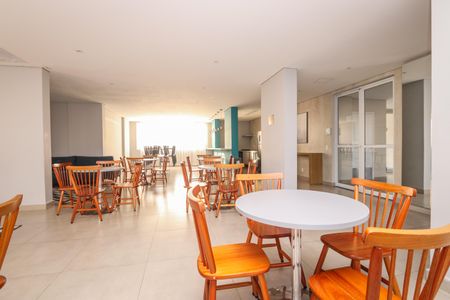 Apartamento para alugar com 42m², 2 quartos e 1 vagaÁrea comum - Salão de festas