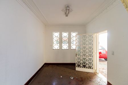Casa à venda com 200m², 3 quartos e 9 vagasSala