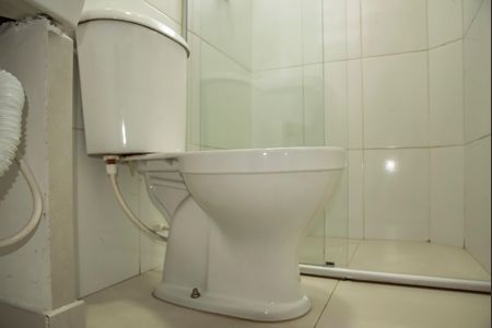 Banheiro de kitnet/studio para alugar com 1 quarto, 17m² em Vila da Saúde, São Paulo