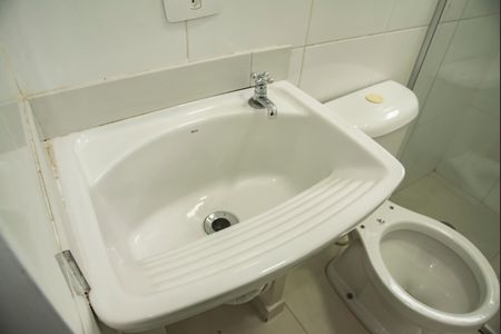 Banheiro de kitnet/studio para alugar com 1 quarto, 17m² em Vila da Saúde, São Paulo