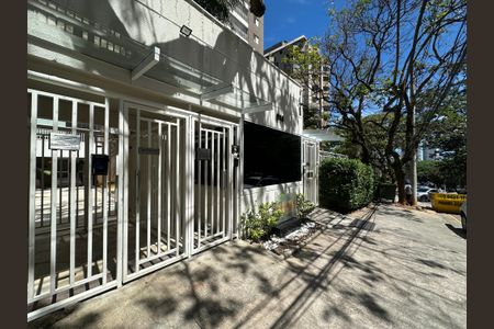 Apartamento para alugar com 86m², 3 quartos e 2 vagasFachada e portaria