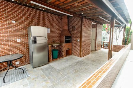 Apartamento para alugar com 74m², 3 quartos e sem vaga