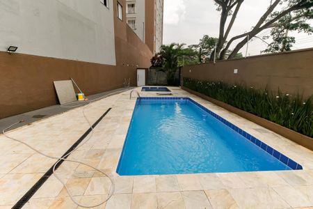 Apartamento para alugar com 74m², 3 quartos e sem vaga