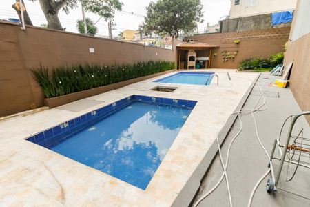 Apartamento para alugar com 74m², 3 quartos e sem vaga