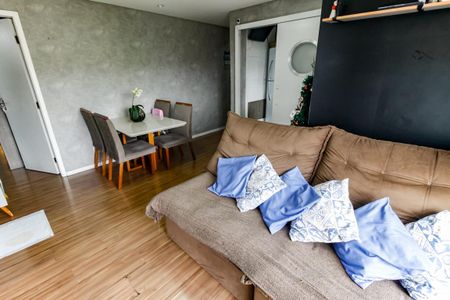 Apartamento para alugar com 74m², 3 quartos e sem vaga