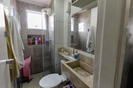 Apartamento para alugar com 74m², 3 quartos e sem vaga