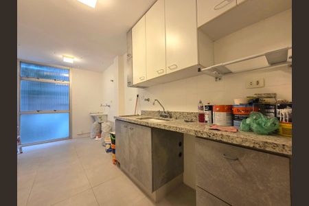 Apartamento para alugar com 92m², 2 quartos e 1 vagaCozinha