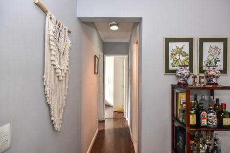 Corredor de apartamento à venda com 2 quartos, 60m² em Vila Andrade, São Paulo