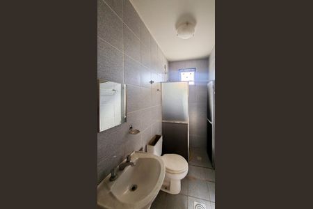 Casa à venda com 360m², 5 quartos e sem vagaBanheiro - Edícula