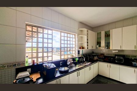 Casa à venda com 360m², 5 quartos e sem vagaCozinha