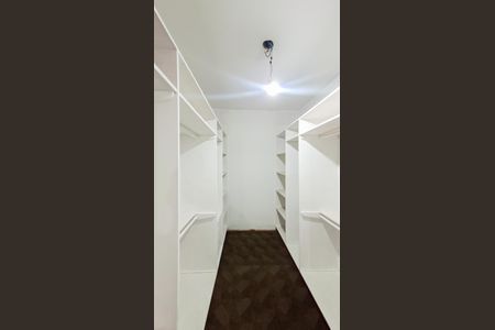 Casa à venda com 360m², 5 quartos e sem vagaCloset Suíte 