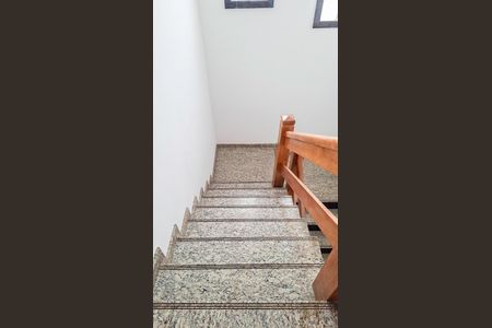 Casa à venda com 360m², 5 quartos e sem vagaEscada