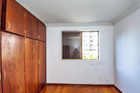 Apartamento para alugar com 162m², 3 quartos e 2 vagasQuarto 2