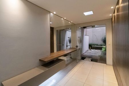 Apartamento à venda com 61m², 2 quartos e 1 vaga Apartamento à venda com 61m², 2 quartos e 1 vagaHall social