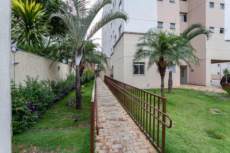 Apartamento à venda com 61m², 2 quartos e 1 vaga Apartamento à venda com 61m², 2 quartos e 1 vagaEntrada