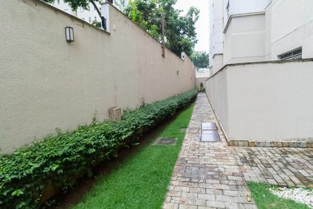 Apartamento à venda com 61m², 2 quartos e 1 vaga Apartamento à venda com 61m², 2 quartos e 1 vagaEntrada