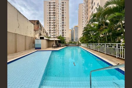 Apartamento à venda com 63m², 2 quartos e 2 vagasÁrea comum - Piscina